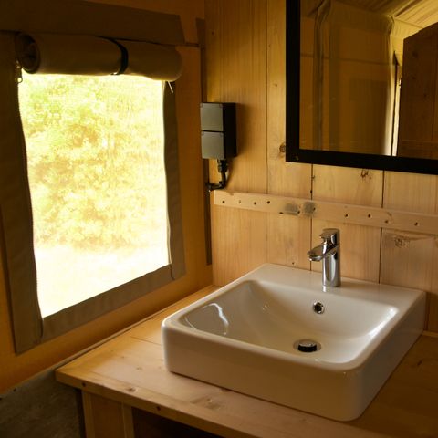 TIENDA DE LONA Y MADERA 4 personas - incluidas las instalaciones sanitarias