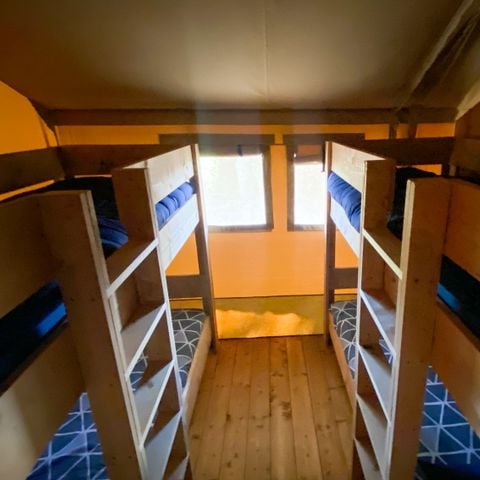 TENDA IN TELA E LEGNO 6 persone - compresi i servizi igienici