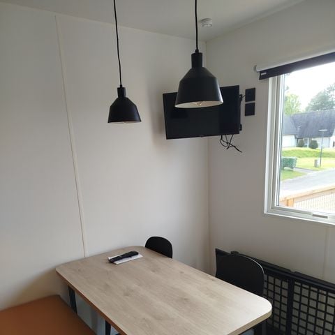 Stacaravan 2 personen - Comfort stacaravan - 1 slaapkamer - half overdekt terras