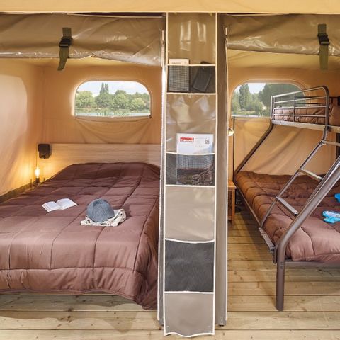Tent 5 personen - Volledig ingerichte tent - 2 slaapkamers