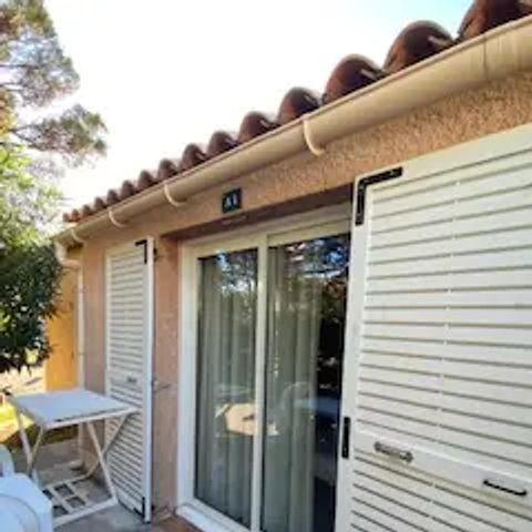Bedroom 4 persons - 22m² room, 2 rooms, 2 shower rooms (no kitchen) _ Cot not available
