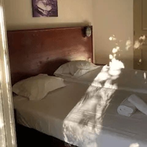 Bedroom 5 persons - 25m² room, 2 rooms, 2 shower rooms (no kitchen) _ Cot not available