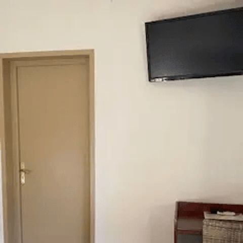 Bedroom 5 persons - 25m² room, 2 rooms, 2 shower rooms (no kitchen) _ Cot not available
