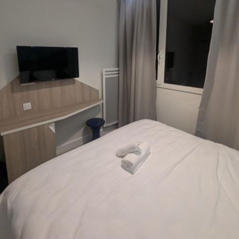 Zimmer 2 Personen - Zimmer 12 m², 1 Raum (ohne Küche) _ Babybett nicht möglich