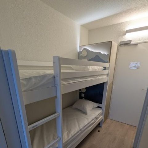 BEDROOM 4 people - 17m² two-room room (no kitchen) _ Cot not available