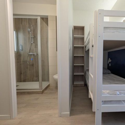 Zimmer 6 Personen - Zimmer 43,5 m², 3 Zimmer (ohne Küche)
