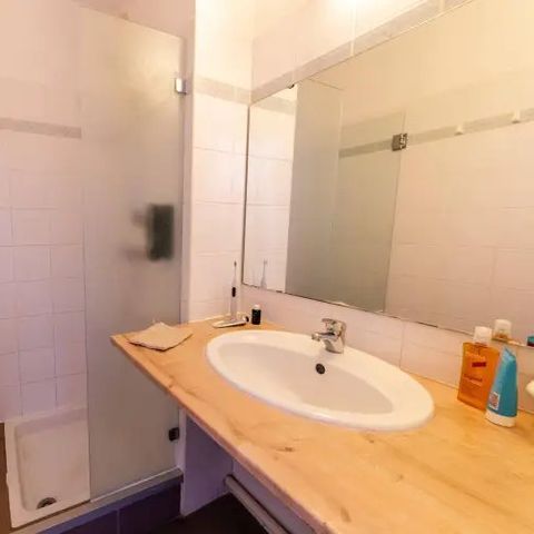 BEDROOM 4 people - 20 m² one-room flat (no kitchen) _ No cot available
