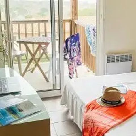 Hotelkamer 4 personen - Slaapkamer van 30 m², 2 kamers, 2 badkamers (zonder keuken)