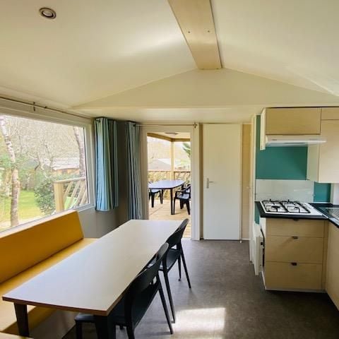 BUNGALOW 4 personnes - Mobil-home Premium Loggia 32m² 2 chambres - Arrivée le Dimanche en Juillet et Août