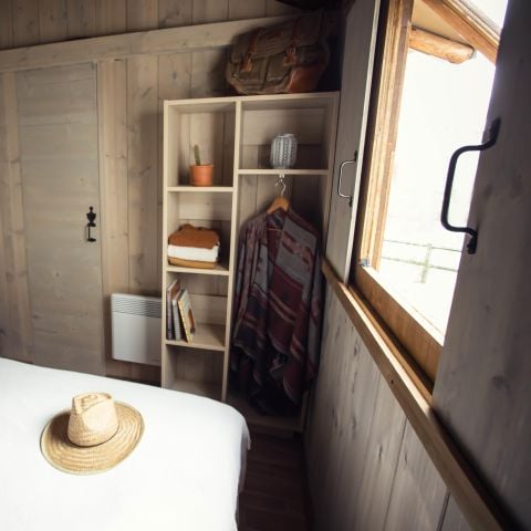 UNIEKE ACCOMMODATIE 5 personen - Boomhut Lodge 39 m² 2 slaapkamers - Aankomst op zaterdag in juli en augustus