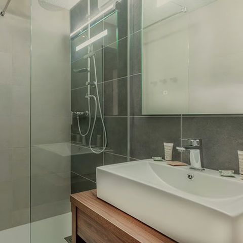 CHAMBRE 4 personnes - Chambre pour 4 pers.