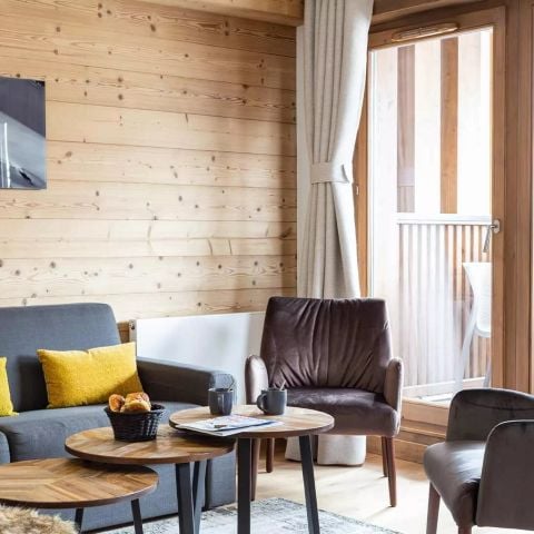 APPARTEMENT 6 personen - 2-KAMERAPPARTEMENT VOOR 6 PERSONEN MET UITZICHT OP DE BERGEN