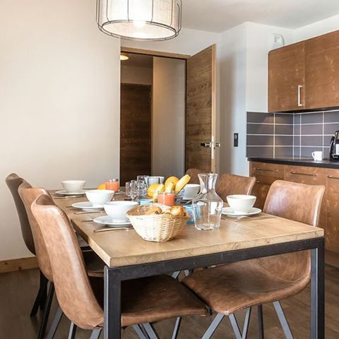 APARTEMENTO 6 personas - 3 habitaciones, 6 personas. CONFORT
