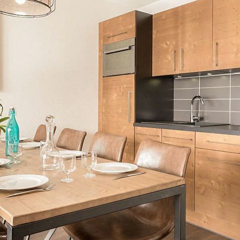 APARTMENT 8 people - 4 rooms, sleeps 8.