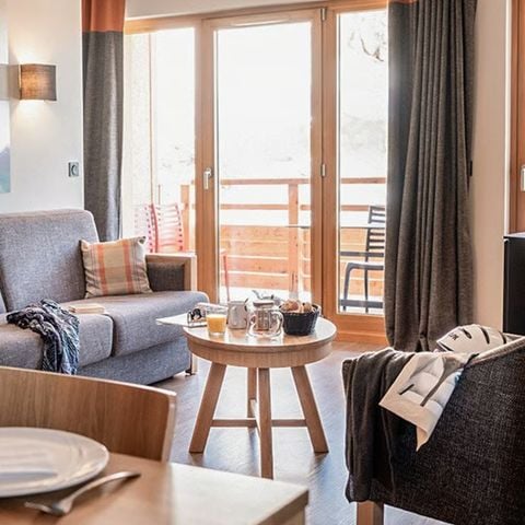 Apartment 10 persons - 5 rooms, 10 people +