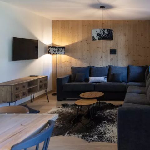 House 14 persons - SHELTER FOR 14 PEOPLE