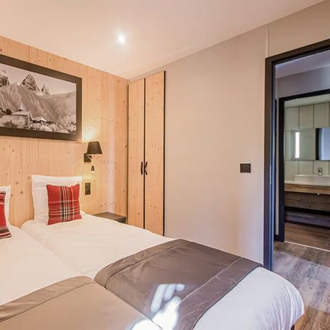 APARTEMENTO 8 personas - 4 habitaciones, 8 personas +
