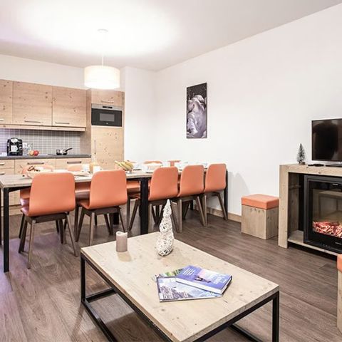 Apartment 12 persons - 6 rooms, sleeps 12. Mountain views