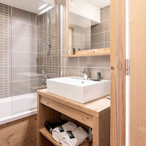 Apartment 6 persons - 3-room flat, sleeps 6. FAMILY +