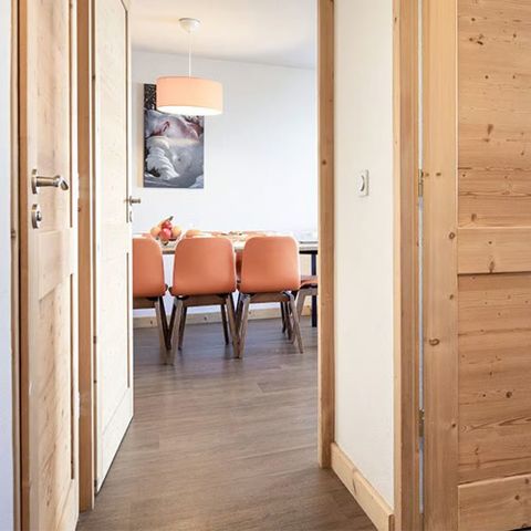 Apartment 8 persons - 4-room flat, sleeps 8. Mountain views
