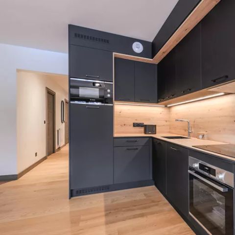 APPARTEMENT 10 personen - 5 KAMERS (3 KAMERS + 2 DOUCHEKAMERS) 8-10 PERSONEN STANDAARD
