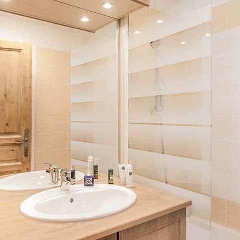 Piso 6 personas - 3 habitaciones, 6 personas. CONFORT