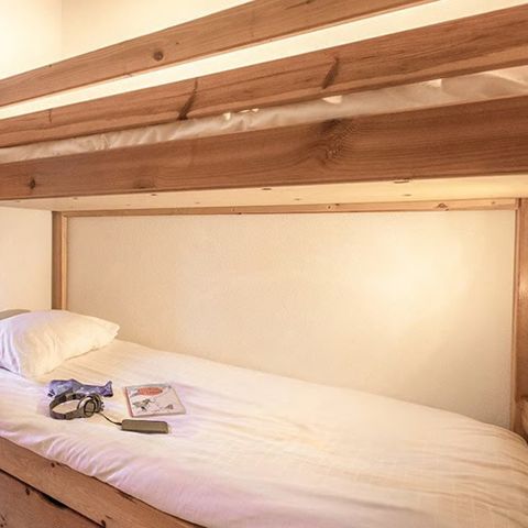 Piso 6 personas - 3 habitaciones, 6 personas. FAMILIA