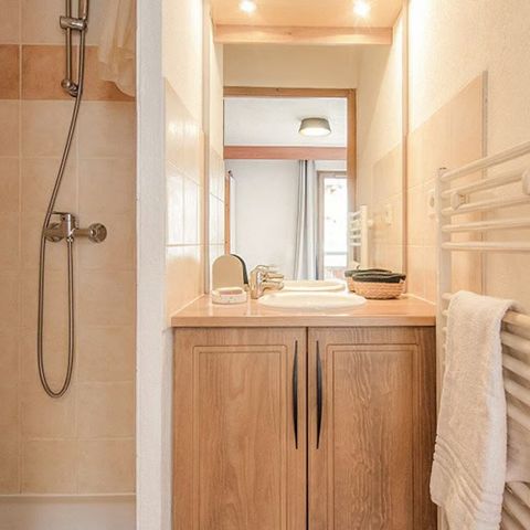Appartement 6 personen - 3 kamers, 6 personen. COMFORT, uitzicht op de bergen
