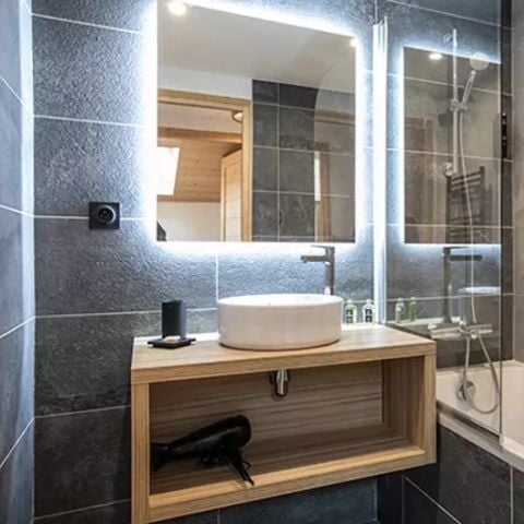 Piso 6 personas - Apartamento de 2 habitaciones con baño, para 4-6 personas, con vistas a la montaña