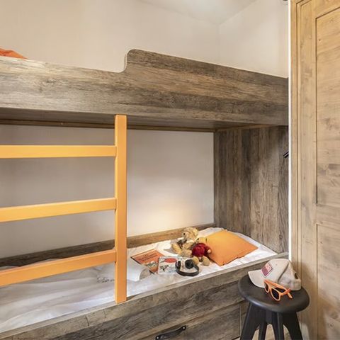 Piso 6 personas - 3 habitaciones, 6 personas. FAMILIA