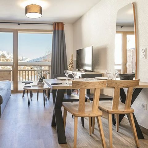 Piso 6 personas - 3 habitaciones, 6 personas. CONFORT +