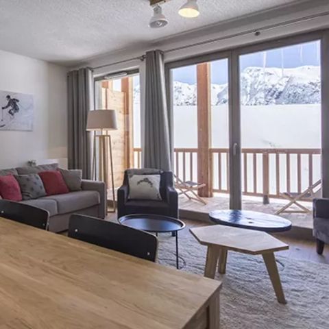 Piso 8 personas - 3 HABITACIONES CON BAÑO, 8 PERSONAS, ESTÁNDAR
