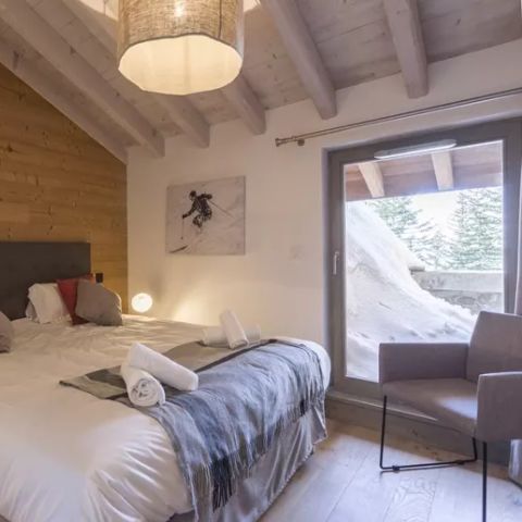 Piso 10 personas - 5 HABITACIONES, 10 PERSONAS, VISTAS A LA MONTAÑA