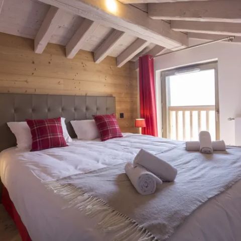 Piso 10 personas - 5 HABITACIONES, 10 PERSONAS, VISTAS A LA MONTAÑA