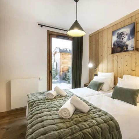 APPARTAMENTO 8 persone - 4 CAMERE, 8 PERSONE, VISTA MONTAGNA