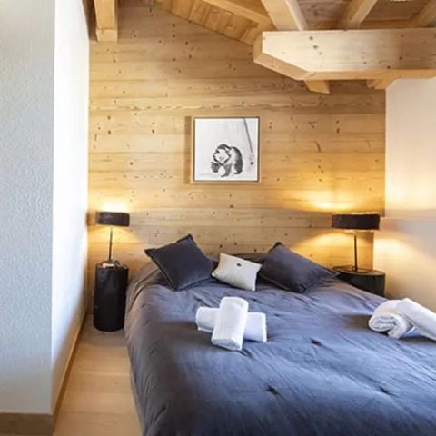 APARTEMENTO 10 personas - 4 HABITACIONES CON BAÑO, 8-10 PERSONAS, VISTAS A LA MONTAÑA