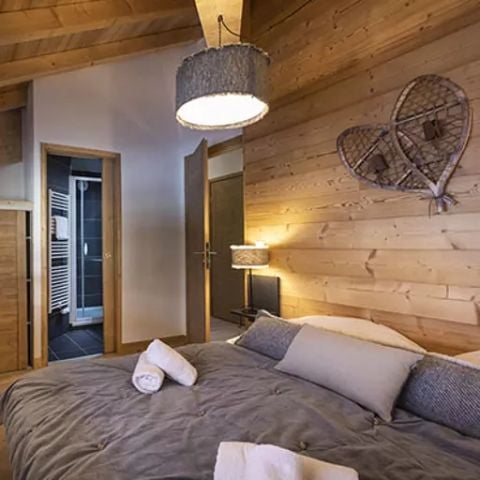 APARTEMENTO 10 personas - 4 HABITACIONES CON BAÑO PRIVADO PARA 8-10 PERSONAS (ESTÁNDAR)