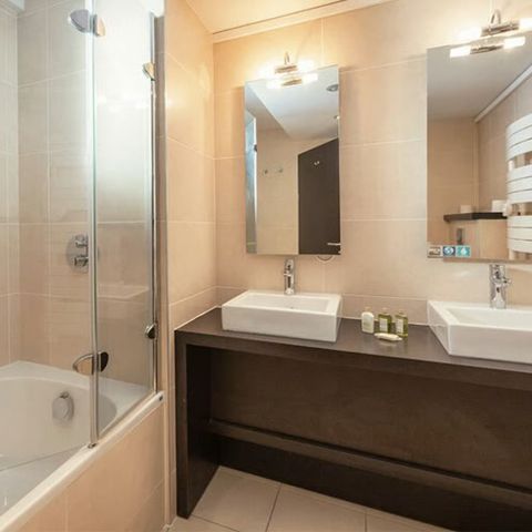Zimmer 4 Personen - 1 Suite mit 2 miteinander verbundenen Zimmern und Balkon