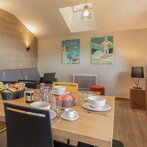 APARTEMENTO 6 personas - 3 habitaciones, 6 personas. FAMILIA