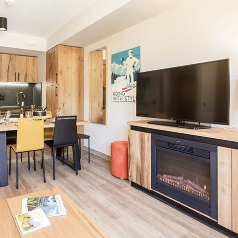 APARTMENT 8 people - 4 rooms, sleeps 8 or more