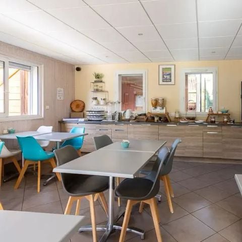 Résidence Vacancéole - Les Chalets d'Ax - Camping Ariège - Image N°3