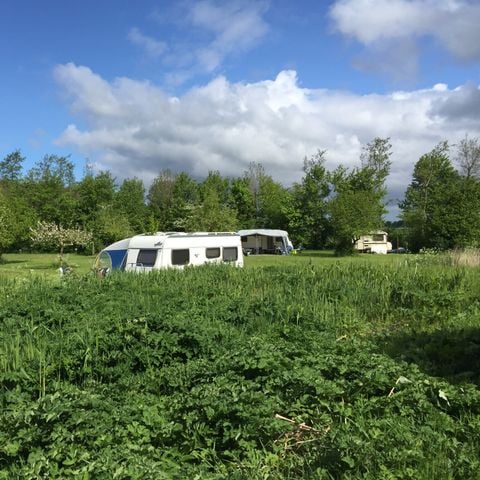 STAANPLAATS - Kampeerplaats