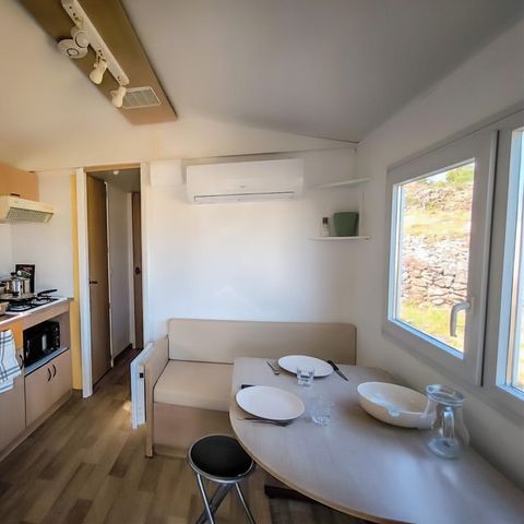 BUNGALOW 4 personnes - 4 couchages avec petite terrasse (avec clim)