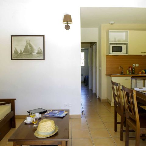 Casa 4 persone - CASA DI 2 LOCALI PER 4 PERSONE AL PIANO TERRA CON GIARDINO