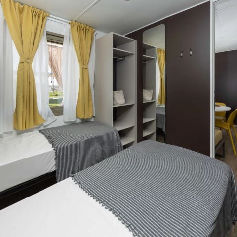 Stacaravan 5 personen - hu verblijf Premium L