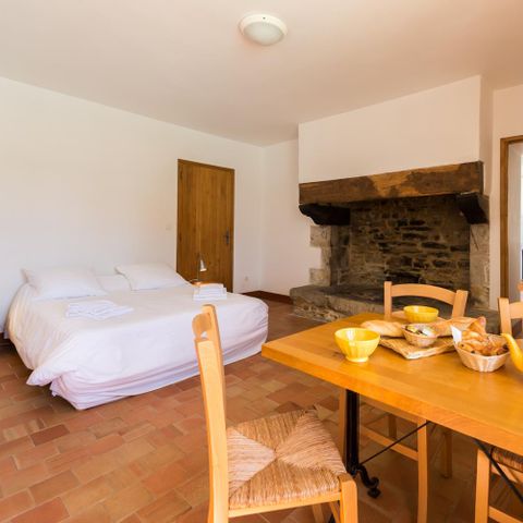 ESTUDIO 2 personas - Privilegio