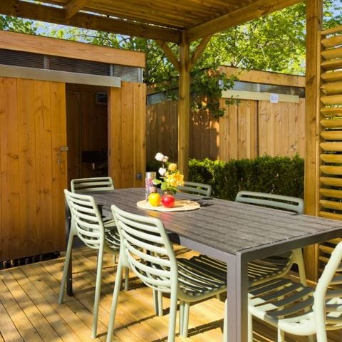 STAANPLAATS - Luxe Kampeerplaats Individueel Sanitair + Tuinpakket