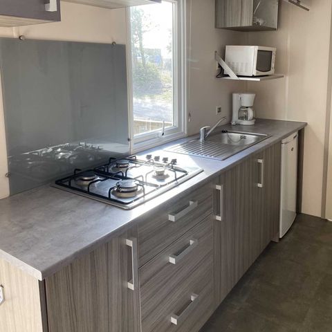 Stacaravan 6 personen - PRIMEO D 27m² / 2 kamers - overdekt terras