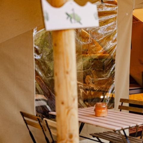 TENTE TOILE ET BOIS 4 personnes - Safari Lodge (avec sanitaires)