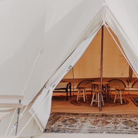 Tente en toile et en bois 4 personnes - Emperor Lodge